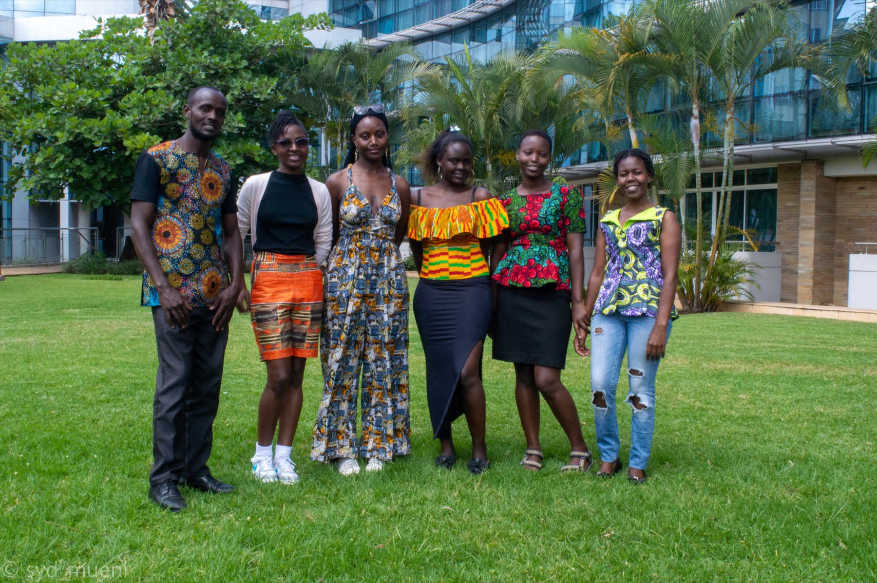 KRCTI students outdoors on campus